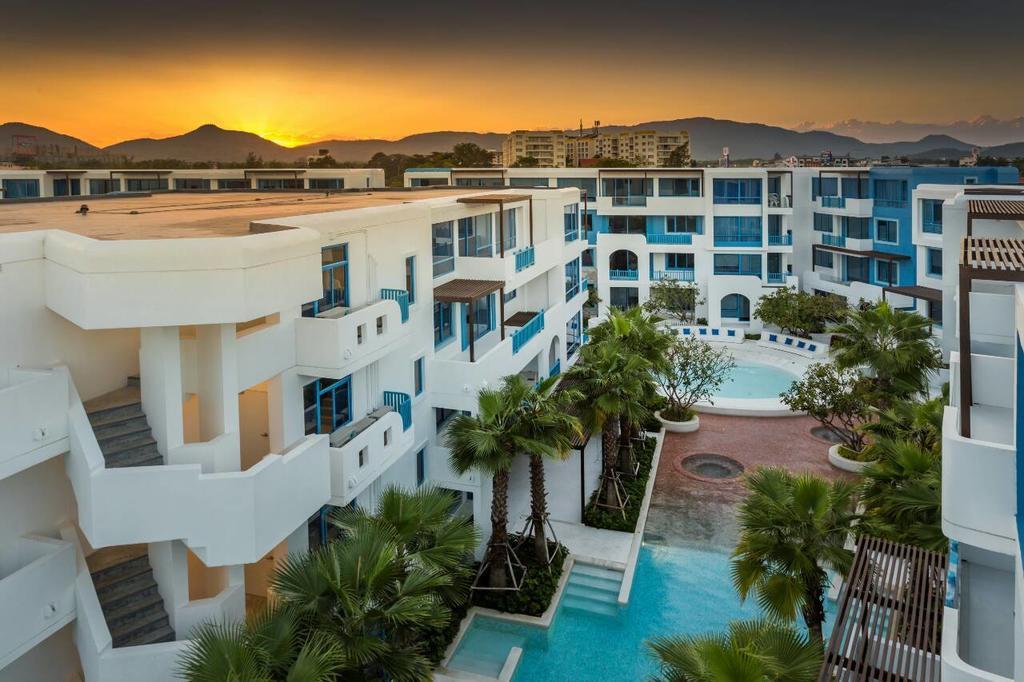 The Crest Santora Hua Hin Apartment Room photo